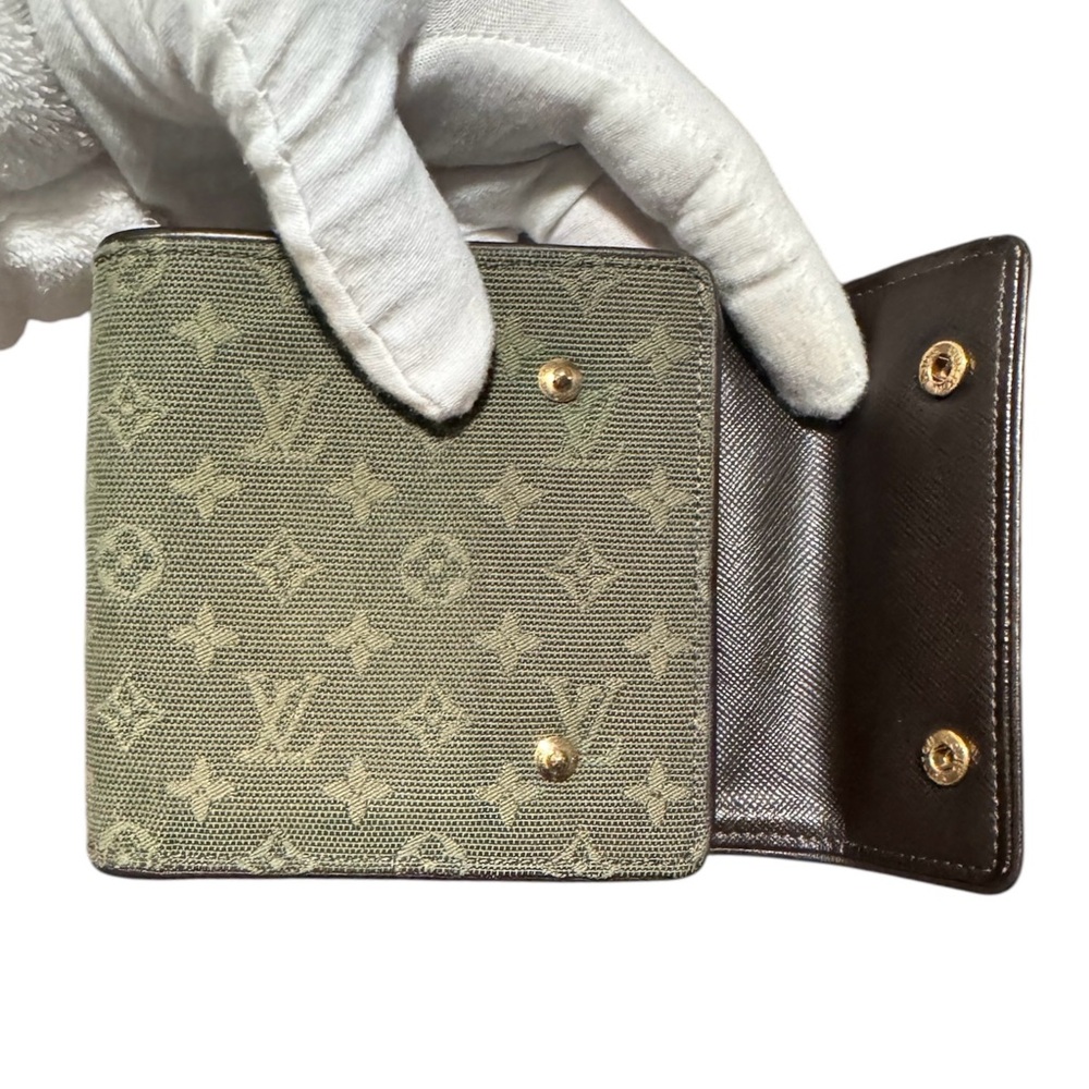 LOUIS VUITTON Mini Lin Compact Wallet Green - Picture 7 of 13